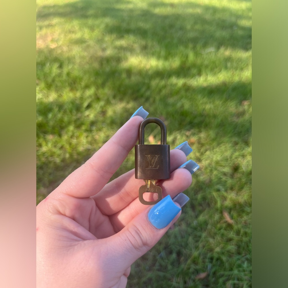 Louis Vuitton Authentic Gold Lock and Key #303